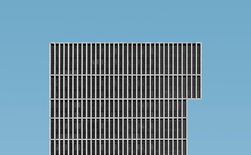 The Best Vertical Garden Planters for Small Outdoor Spaces