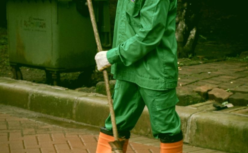 How to Clean Rusty Shovels