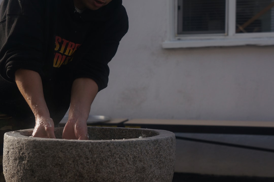 What Cleans Old Sandstone? cover-3733